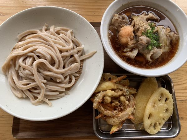 肉汁うどん　肉ダブルの写真です